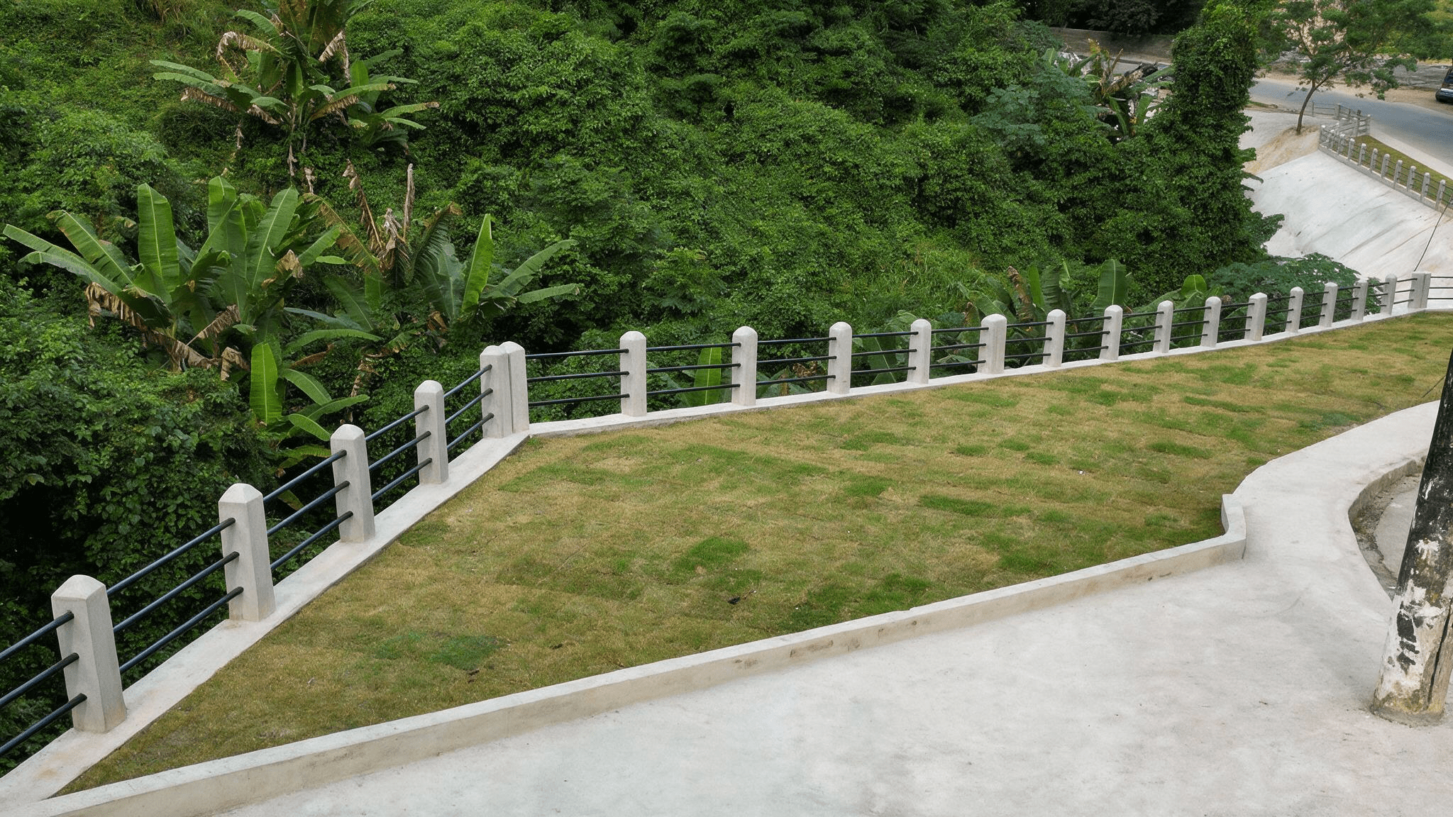 img-projeto-estabilizacao-de-encostas-bairro-do-caramujo-niteroi-10-website-geomecanica-01a