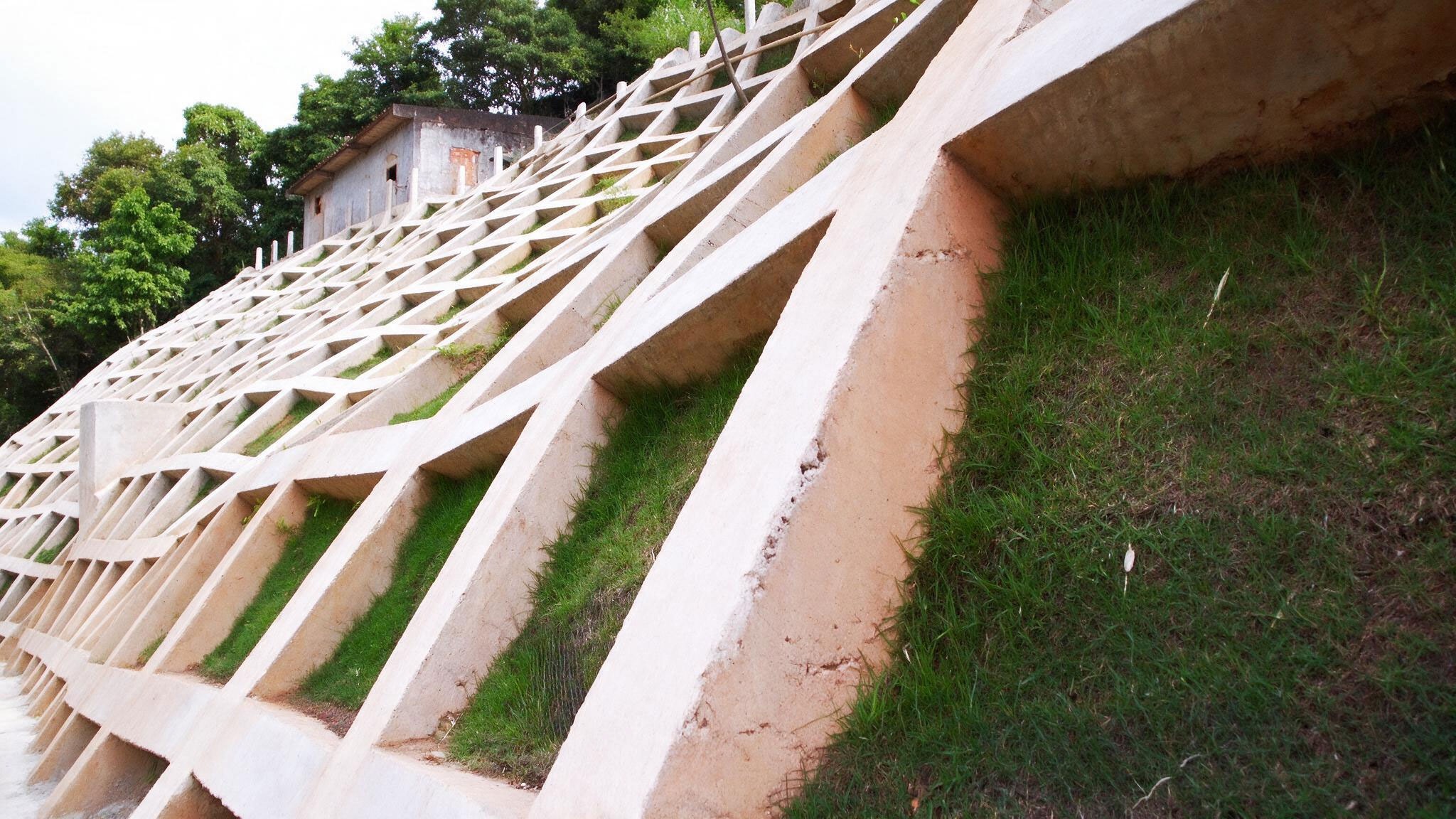 img-projeto-estabilizacao-de-encostas-belmonte-05-website-geomecanica-01a