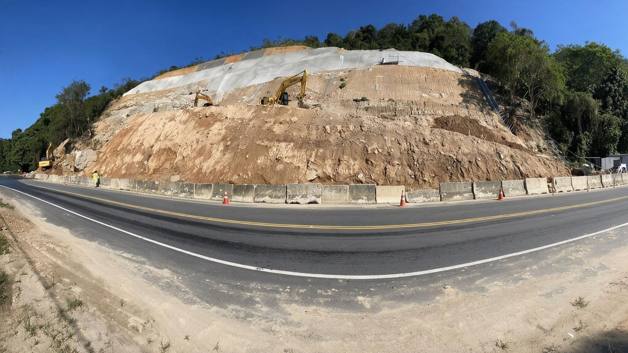 img-projeto-estabilizacao-de-encostas-br-101-mangaratiba-04-website-geomecanica-01a
