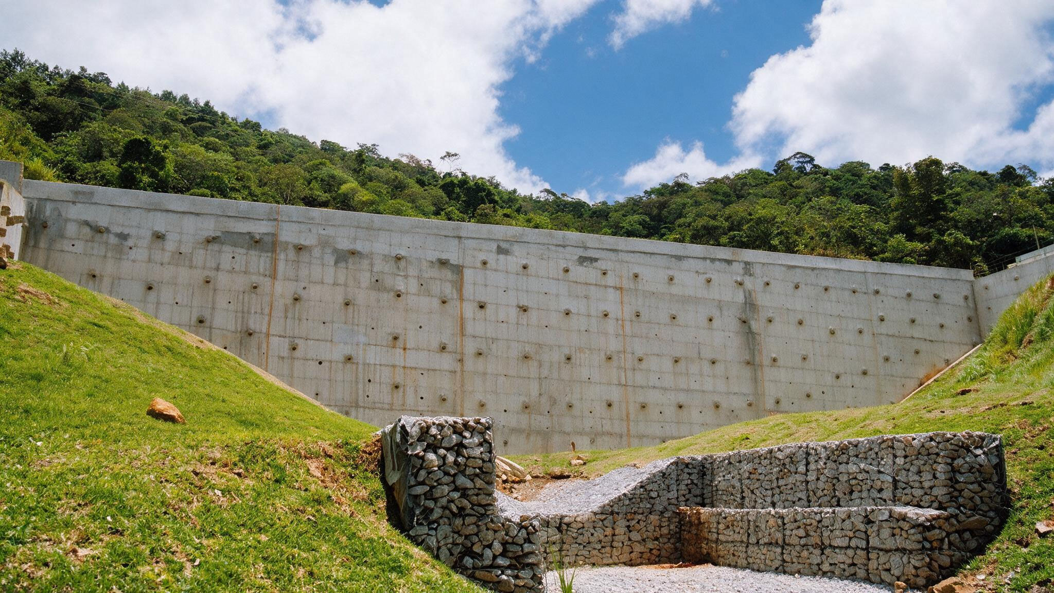 img-projeto-estabilizacao-de-encostas-mury-01-website-geomecanica-01a