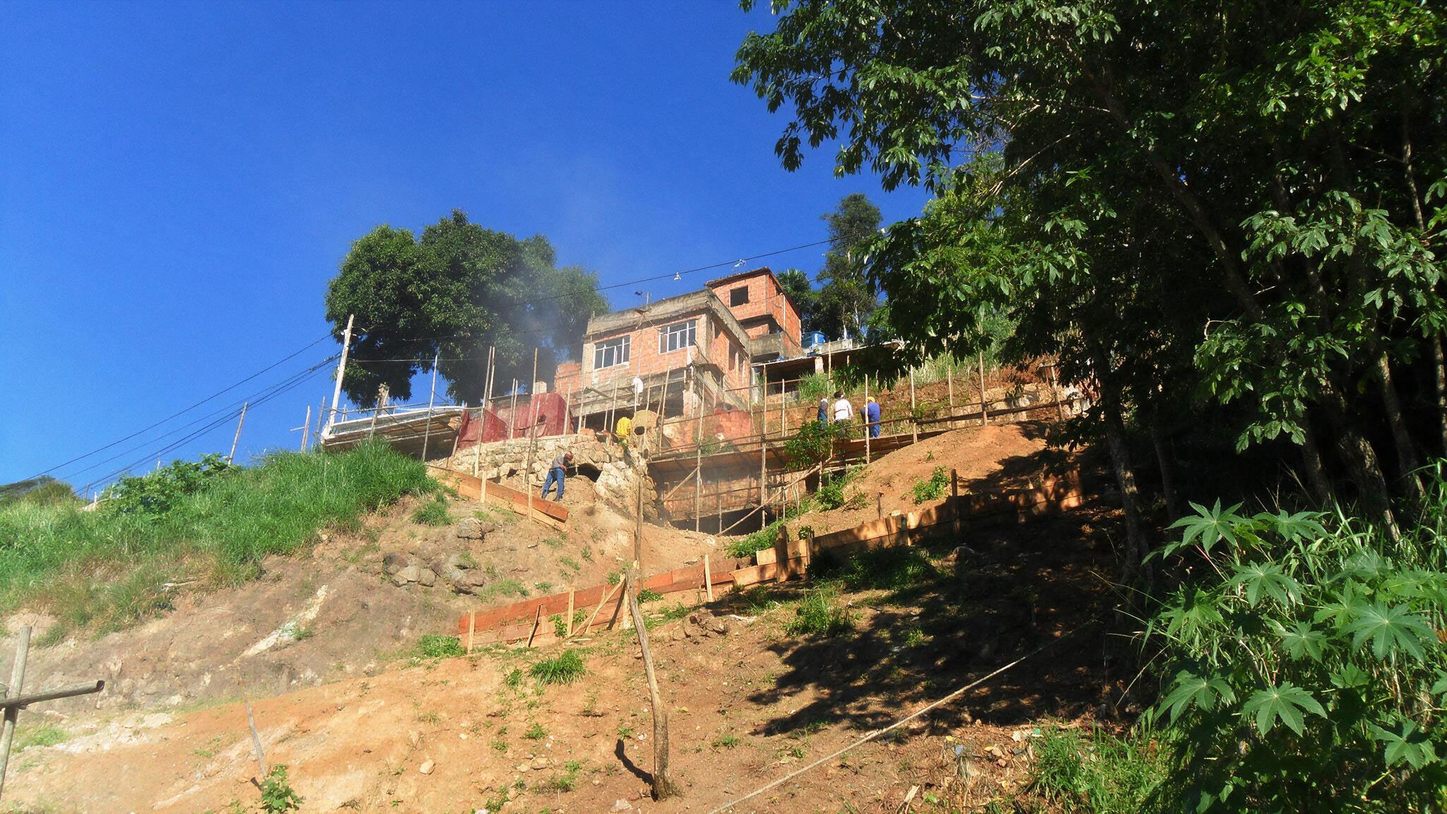 img-projeto-estabilizacao-de-encostas-niteroi-01-website-geomecanica-01a