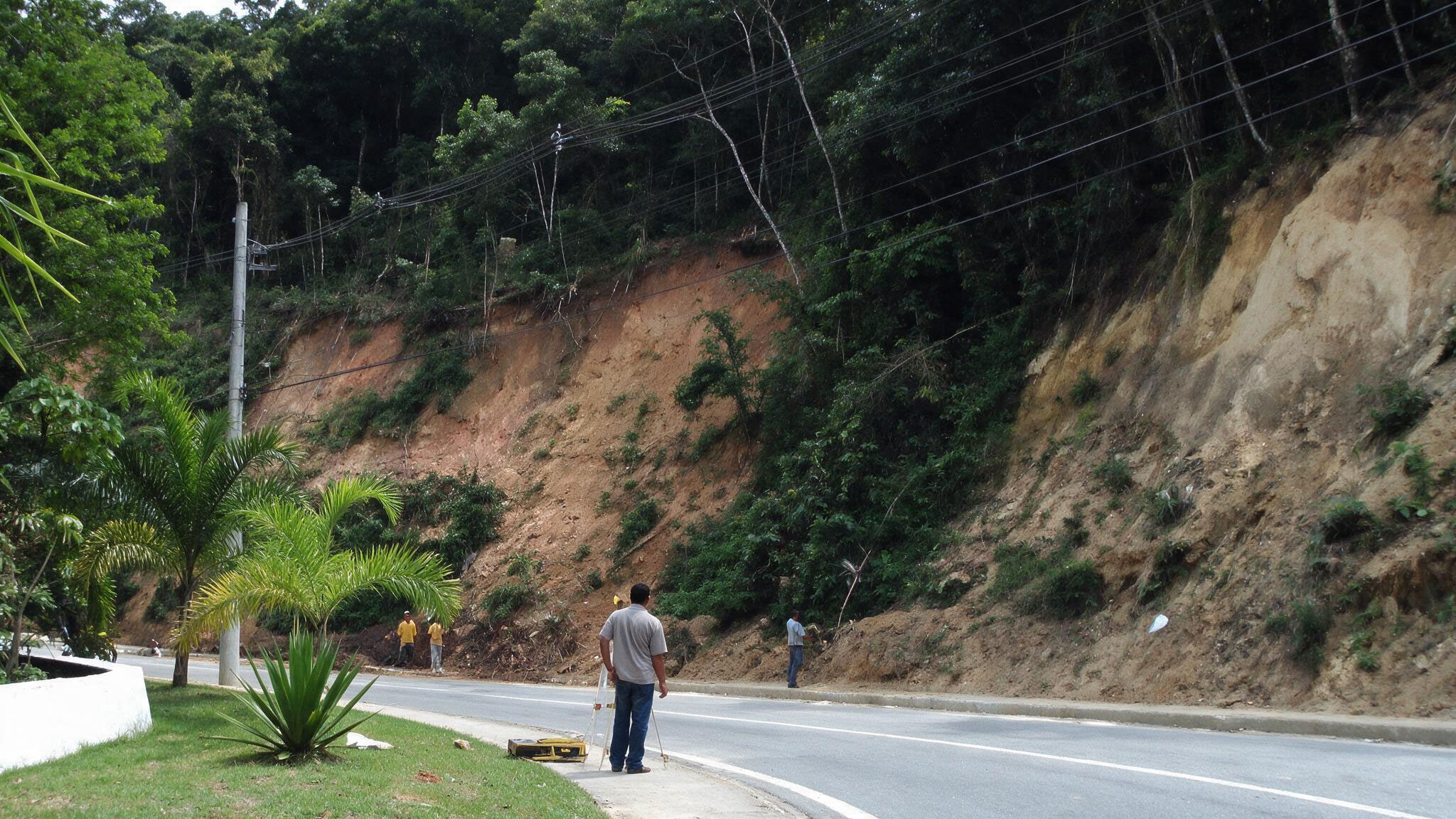img-projeto-estabilizacao-de-encostas-niteroi-06-website-geomecanica-01a