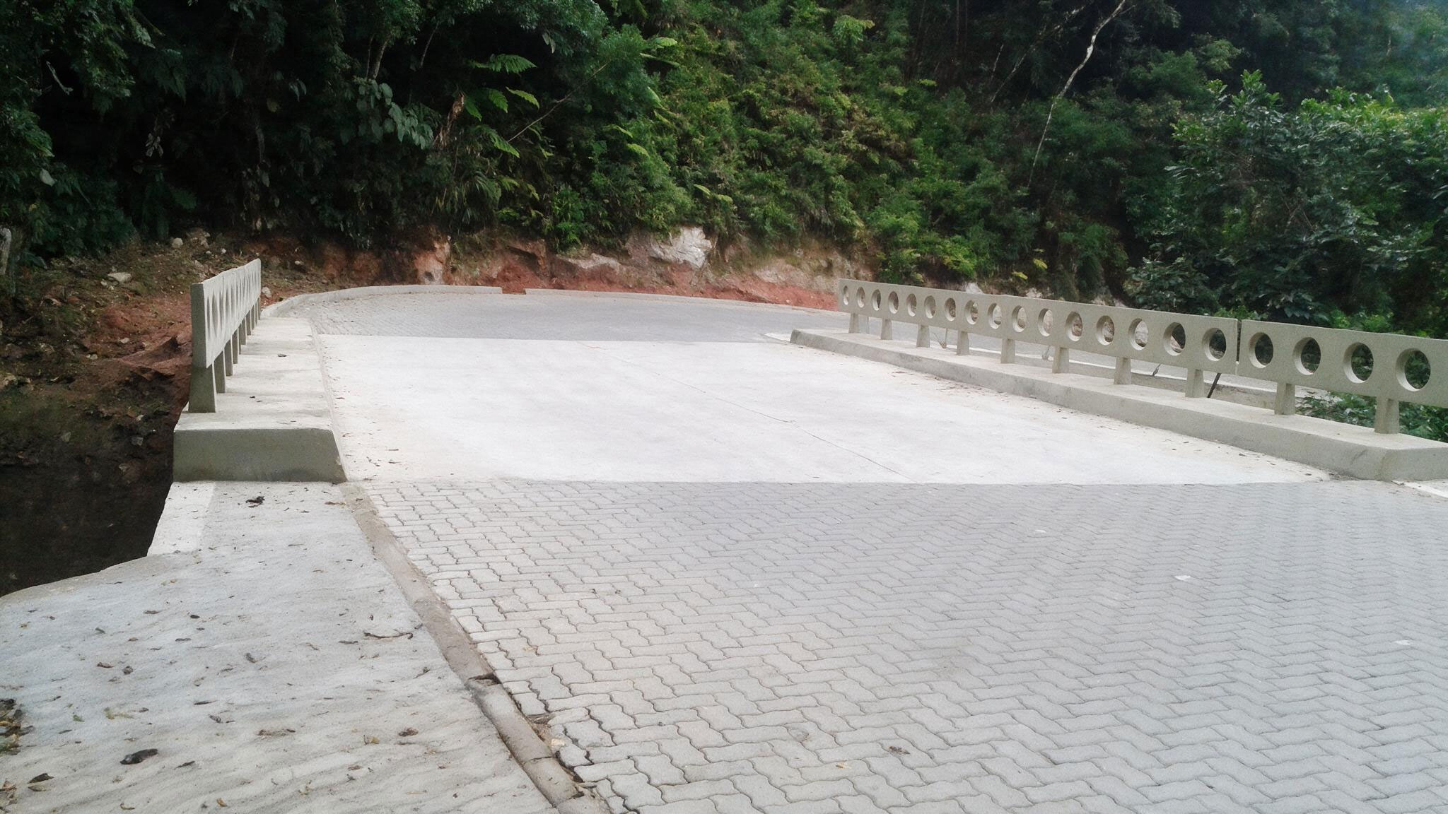 img-projeto-estabilizacao-de-encostas-pavimentacao-e-obras-de-arte-especiais-03-website-geomecanica-01a