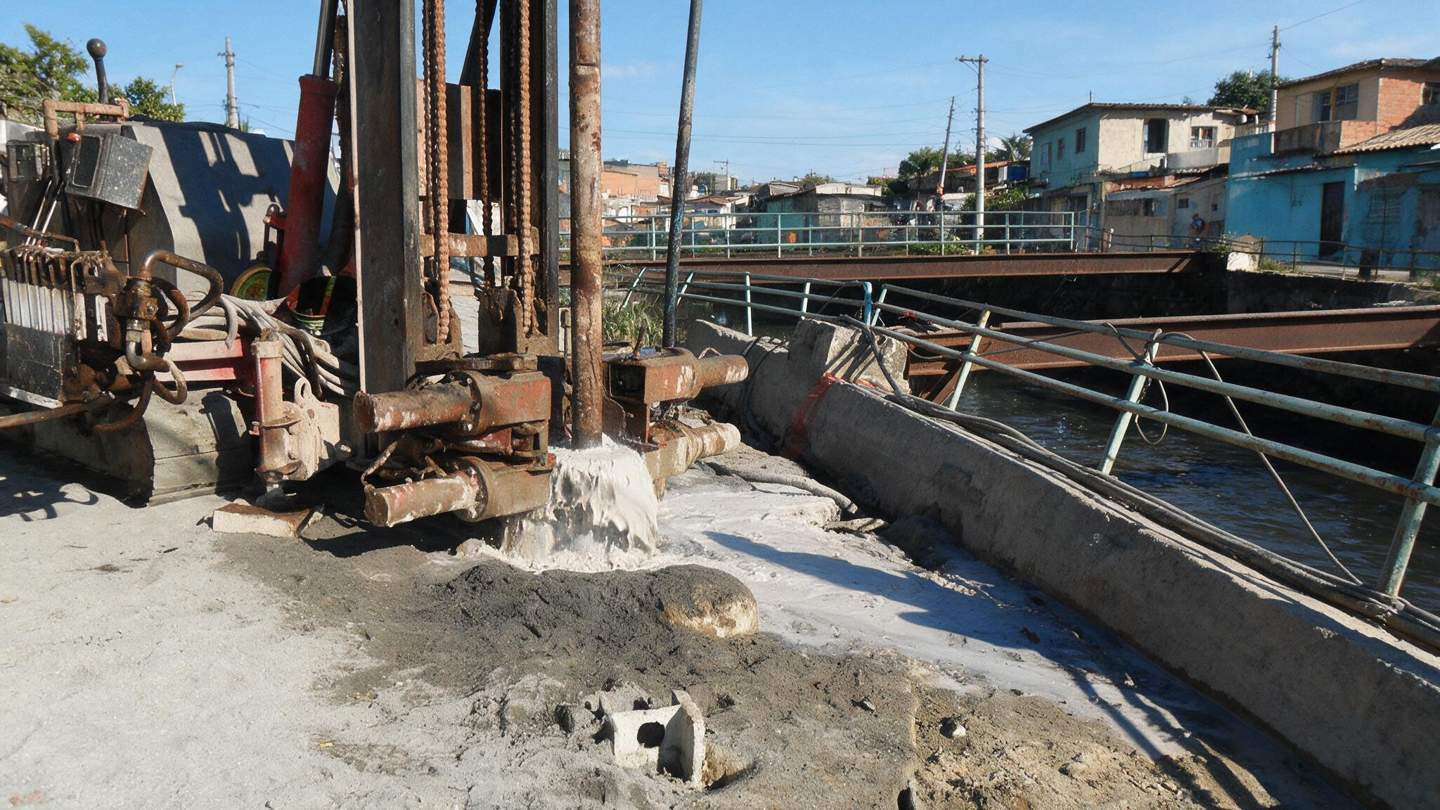 img-projeto-fundacoes-canal-do-jacatirao-04-website-geomecanica-01a