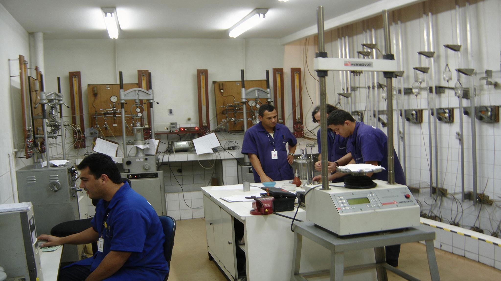 img-projeto-investigacoes-geotecnicas-e-instrumentacao-laboratorio-03-website-geomecanica-01a