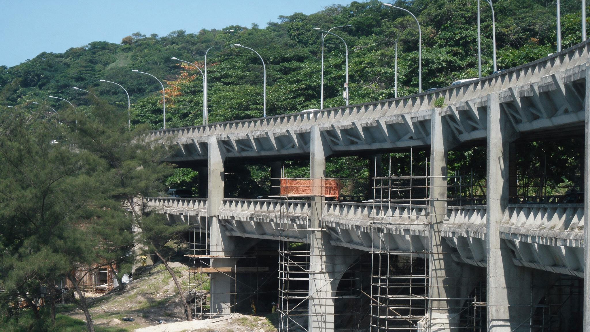 img-projeto-reforco-e-recuperacao-estrutural-elevado-das-bandeiras-obras-emergencial-01-website-geomecanica-01a