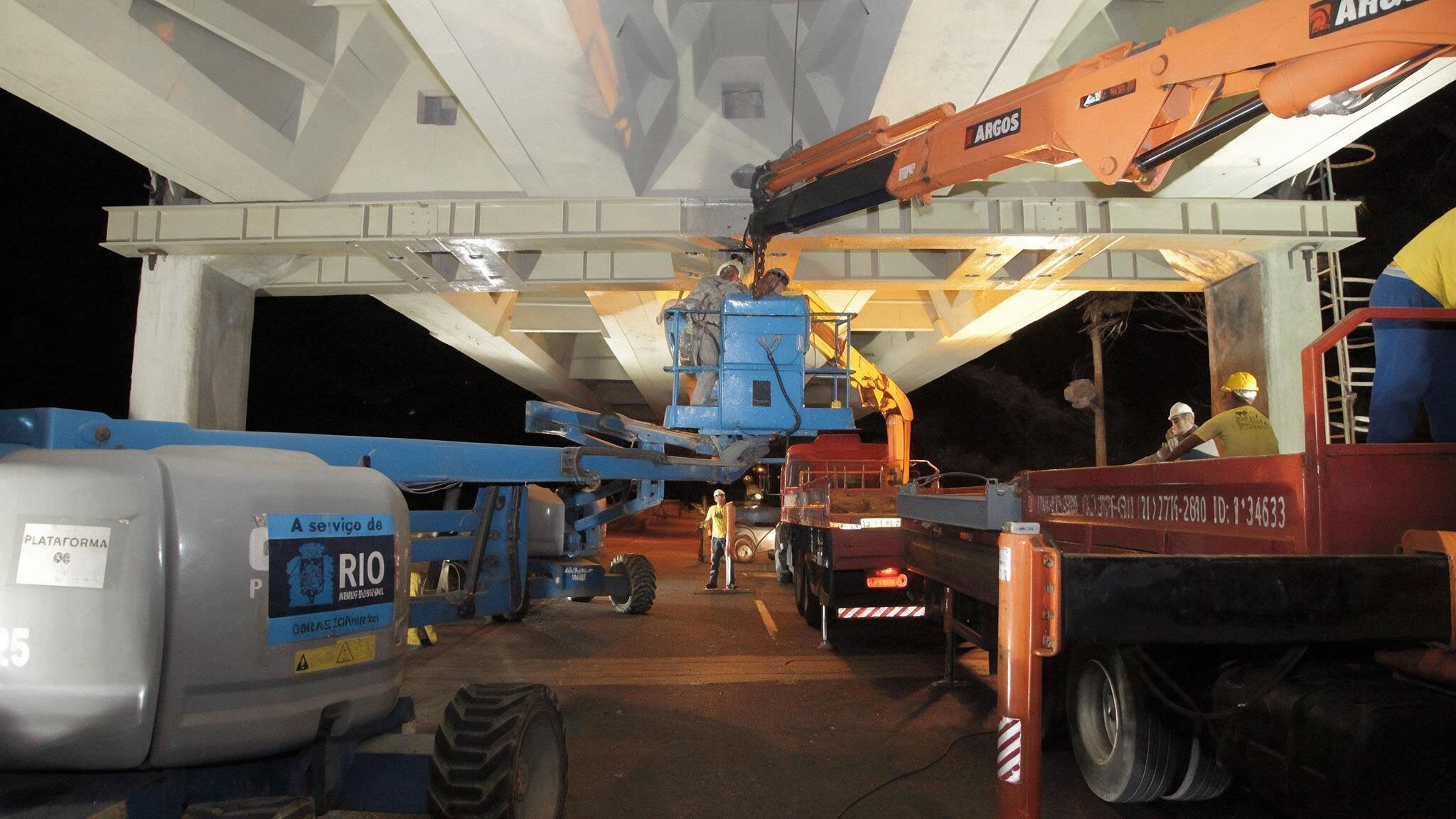 img-projeto-reforco-e-recuperacao-estrutural-elevado-das-bandeiras-obras-emergencial-02-website-geomecanica-01a